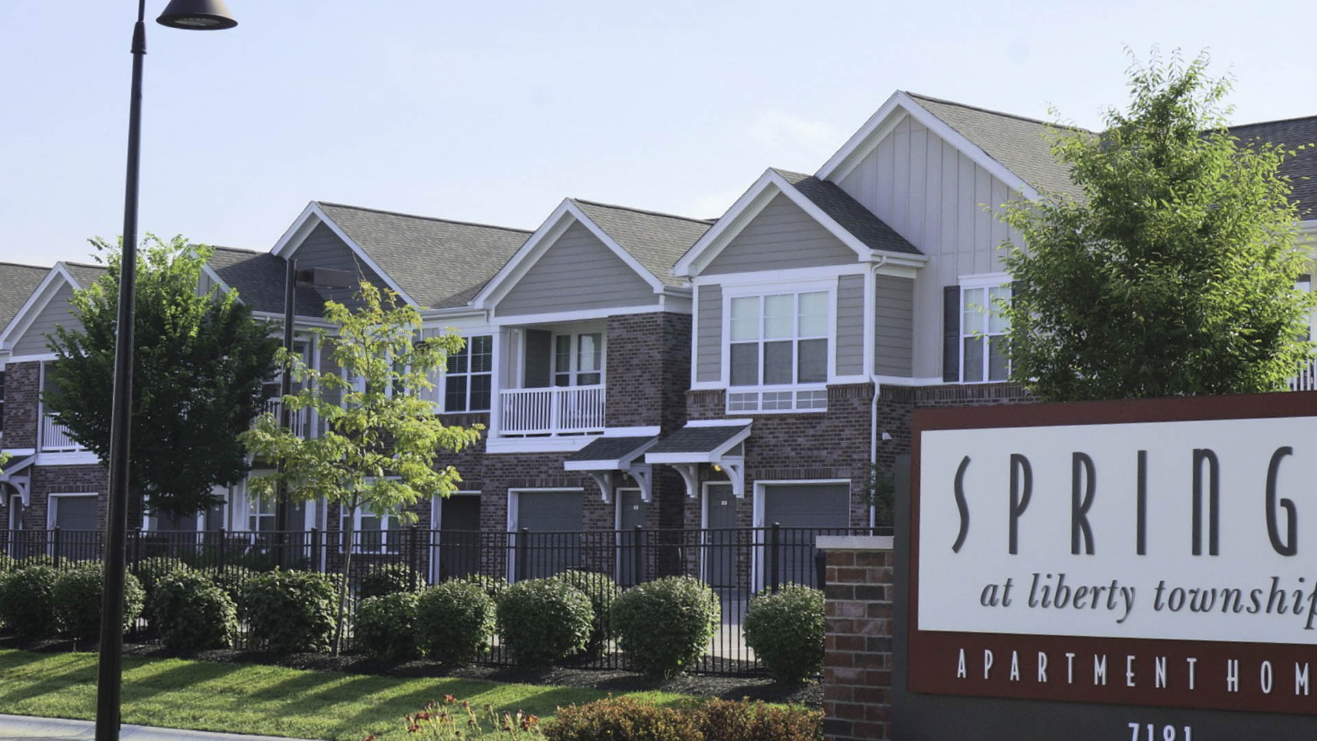 Photos of Springs at Liberty Township Apartments